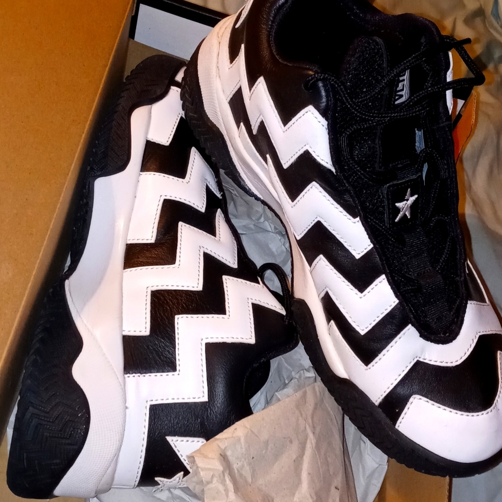 Converse Voltage Mid Size 10 Blk/Wht